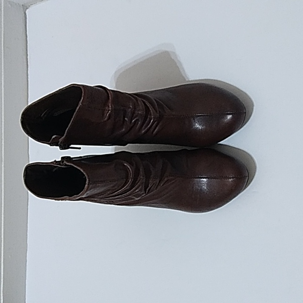 BCBGENERATION Crest Brown Ankle Boots